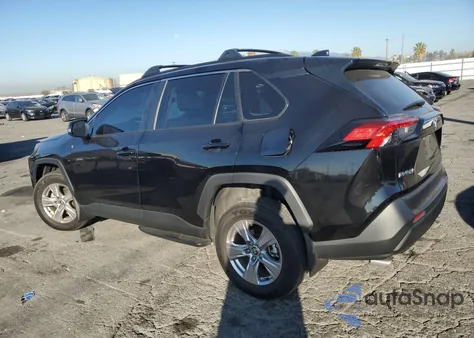 2025 Toyota Rav4 Xle z USA, uszkodzony, nr VIN 2T3W1RFV8SC315496